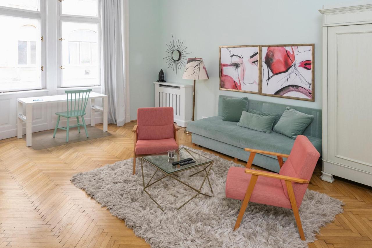 Jettsetter Luxury Apartment By Andrassy Ave & Opera Budapest Exteriör bild