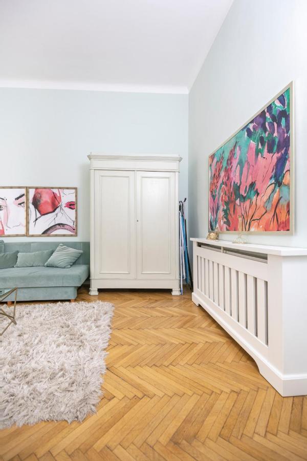 Jettsetter Luxury Apartment By Andrassy Ave & Opera Budapest Exteriör bild